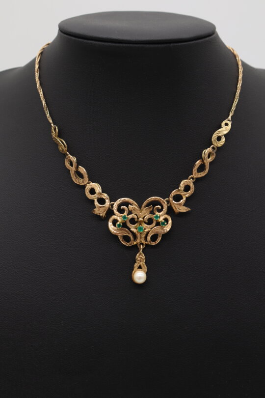 154: A Gold, Coloured Stone and Pearl Necklace